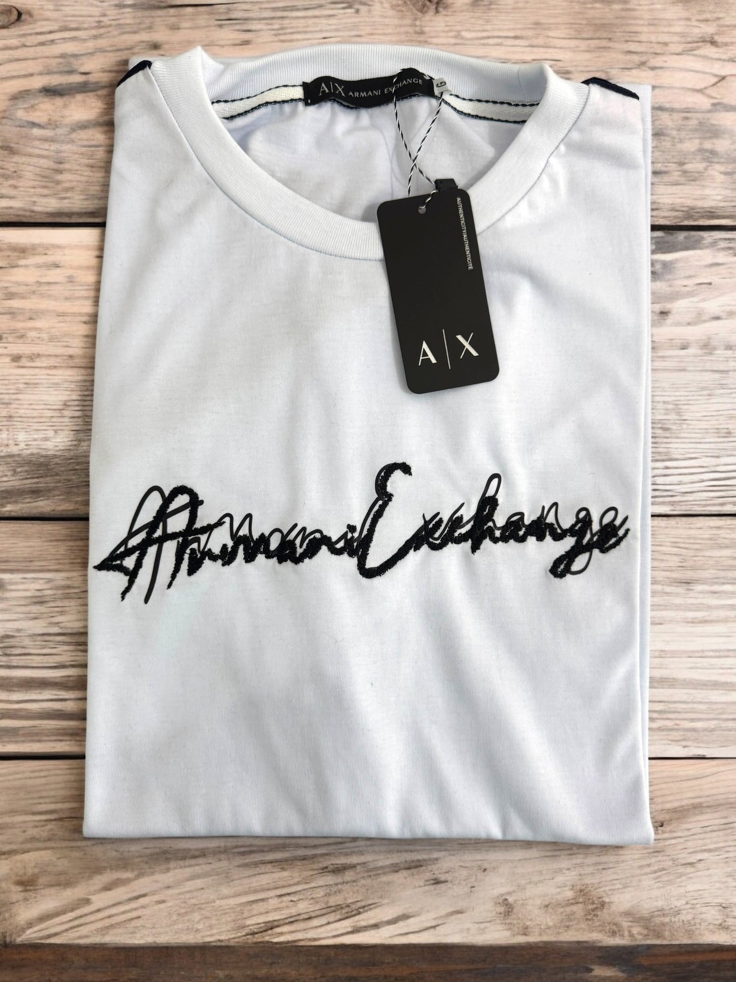 Playera Premium Estilo Urbano Bordada – 4 Colores