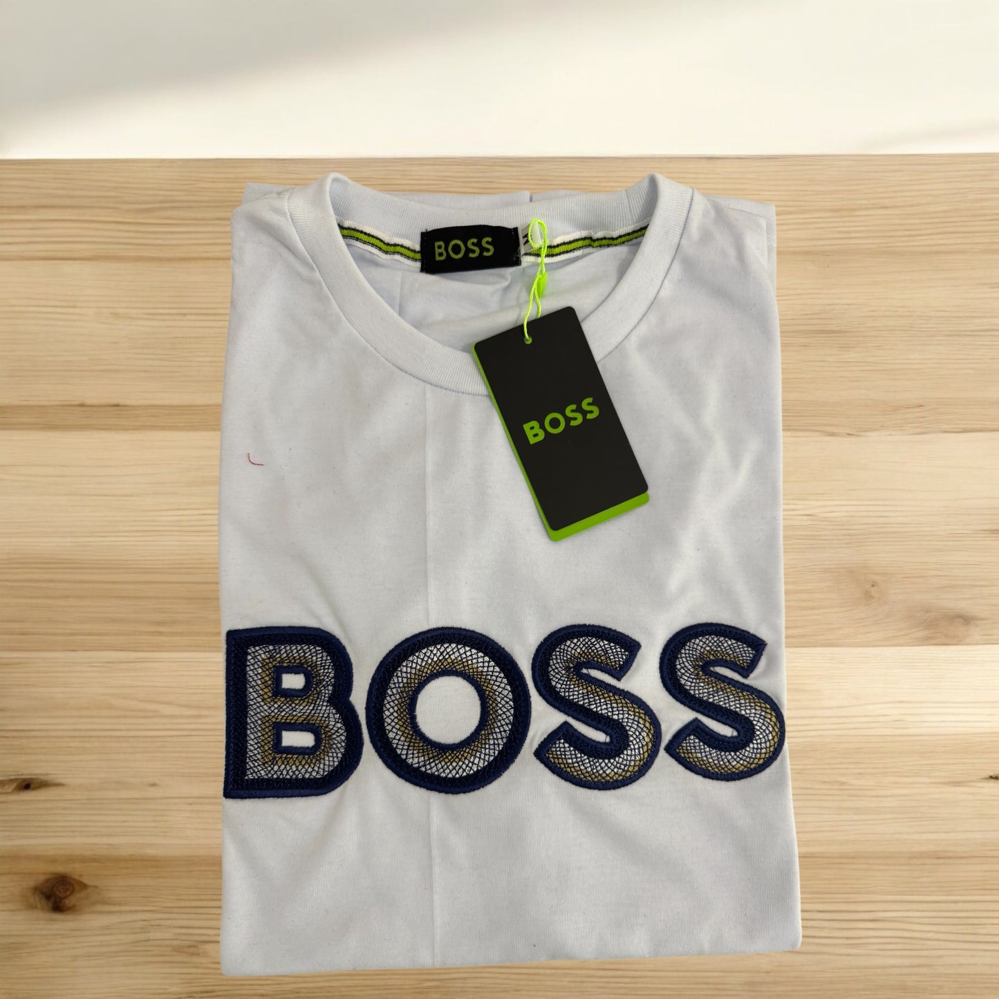 T-SHIRT CALIDAD PREMIUM BORDADA