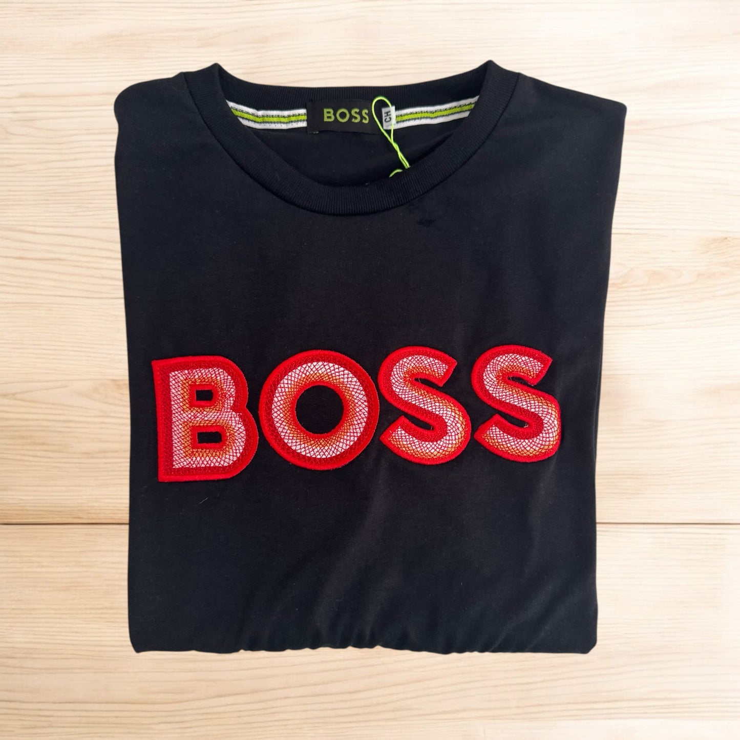 T-SHIRT CALIDAD PREMIUM BORDADA