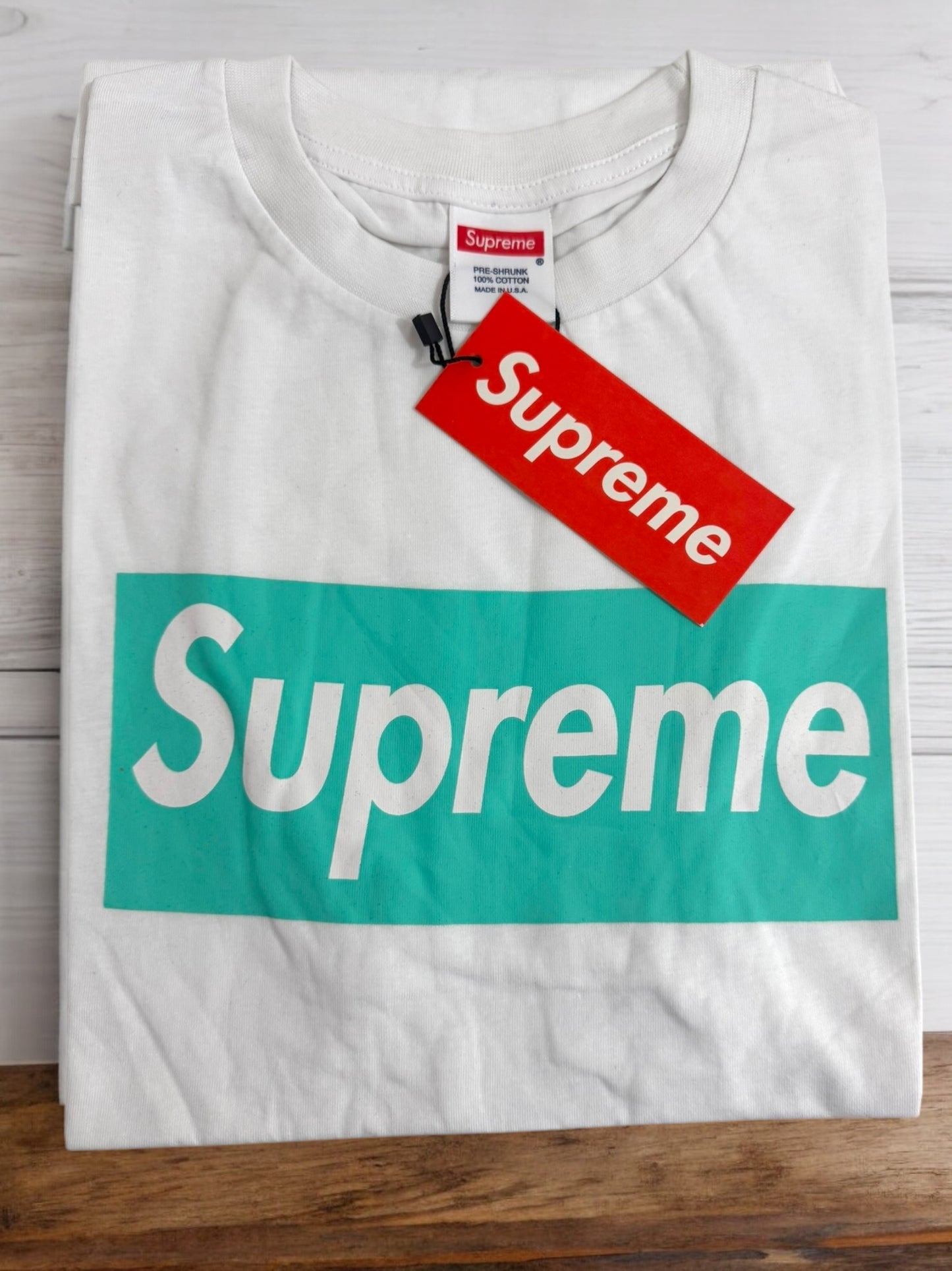 Playera Estilo Urbano Box Logo – 4 Colores