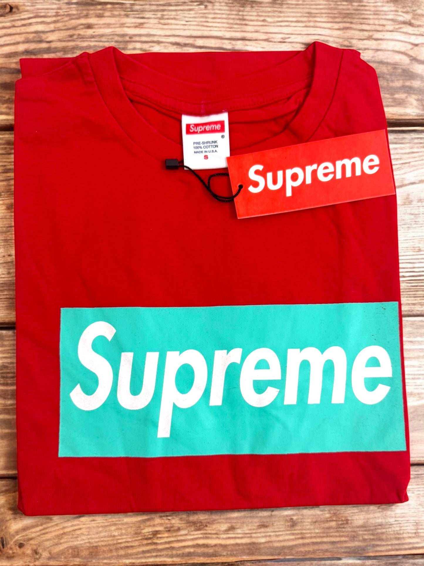 Playera Estilo Urbano Box Logo – 4 Colores